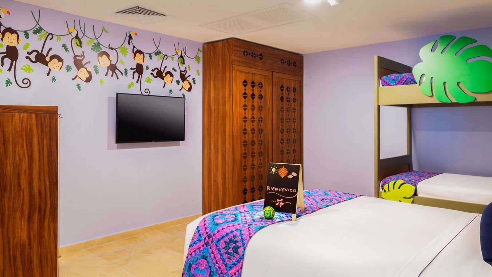 rooms-sapphire-room