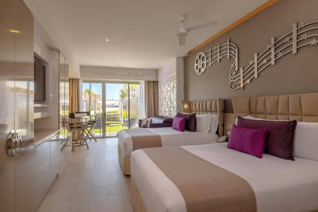 rooms-junior-suite-swimout