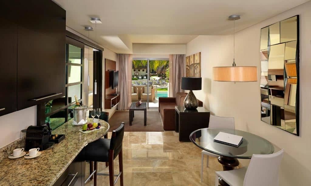 rooms-suite--nature-view