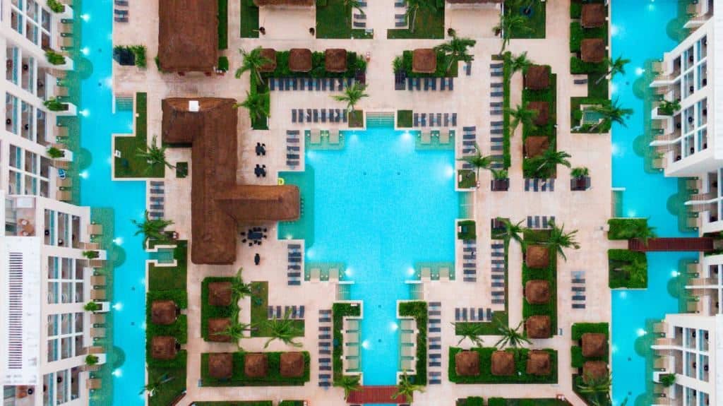 pools-outdoor-pool