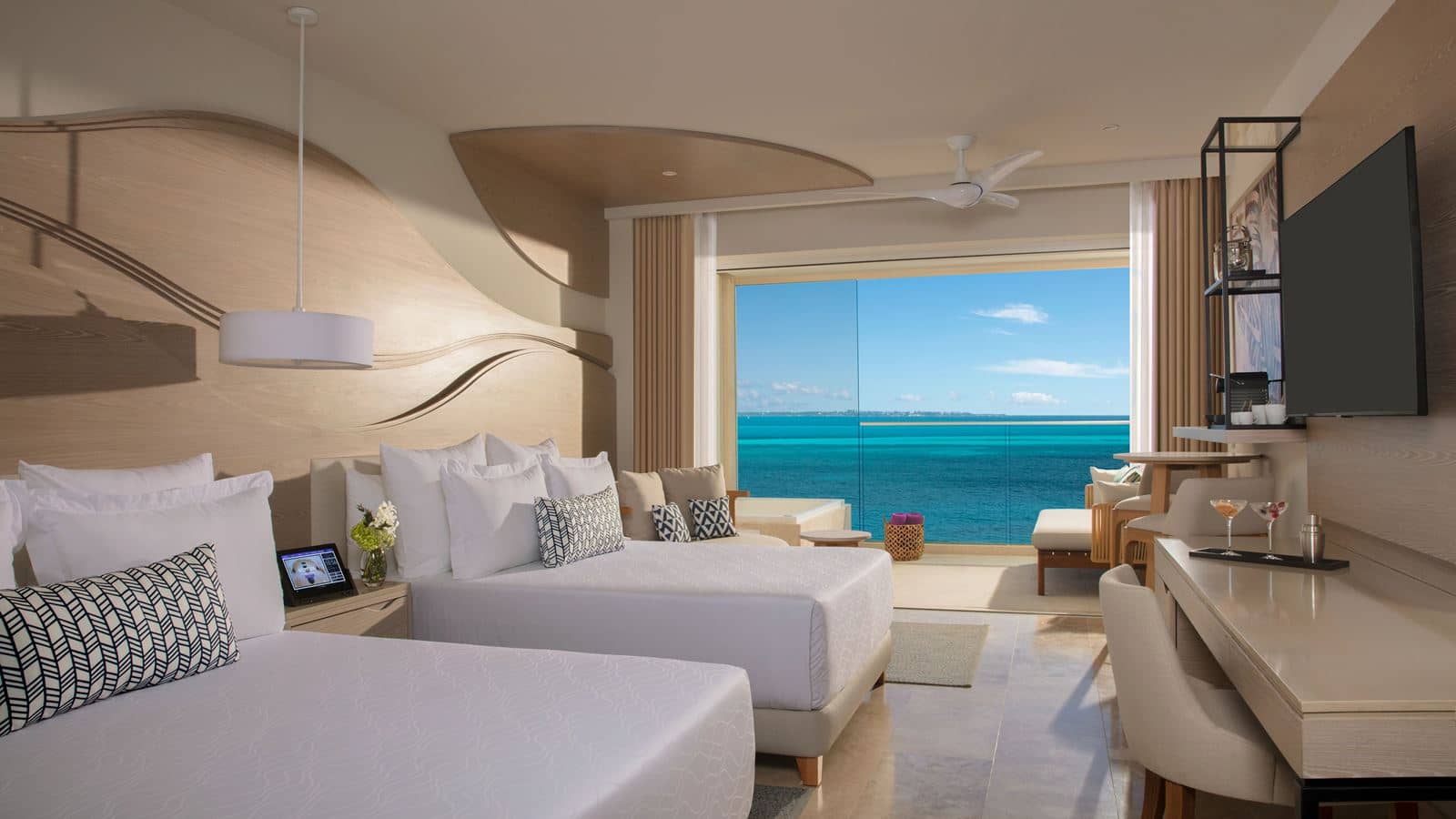 rooms-xhale-club-junior-suite-ocean-front
