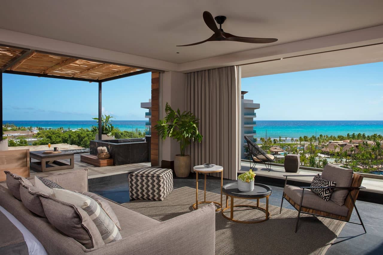 rooms-preferred-club-paramount-suites-ocean-view