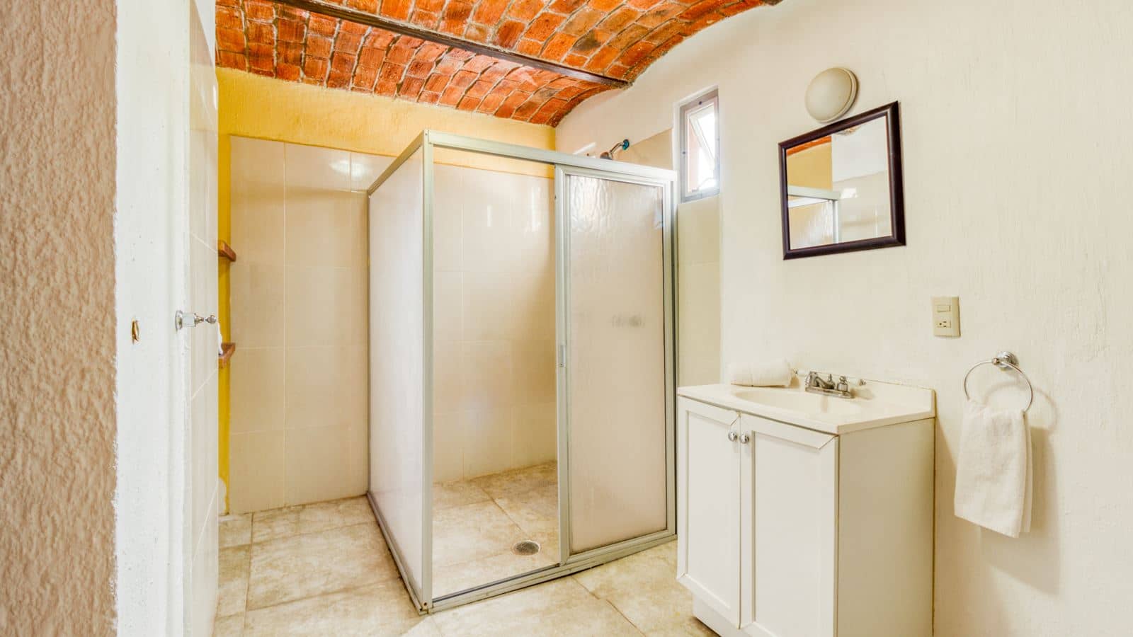 rooms-double-superior-with-double-bed