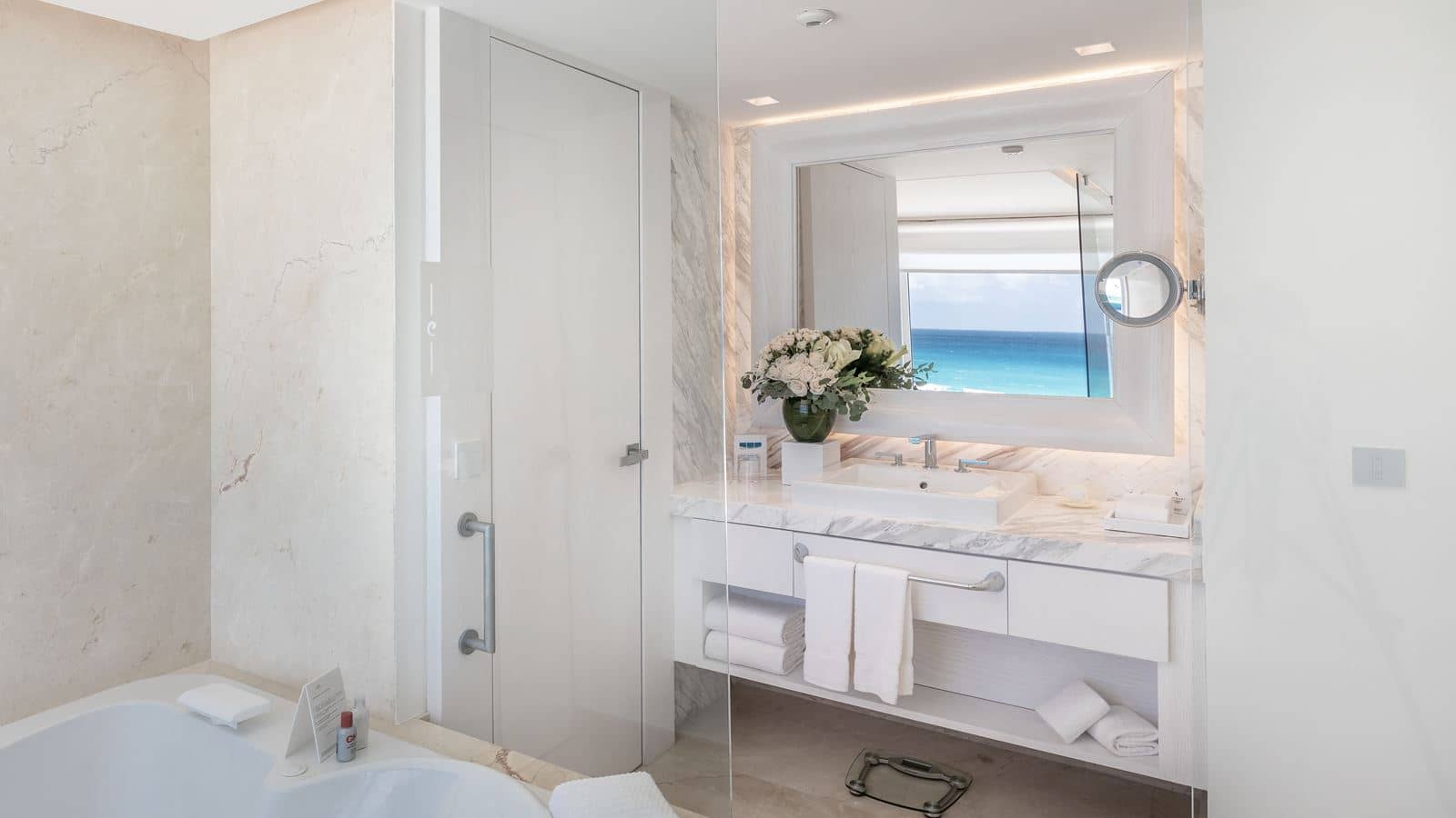 rooms-royale-junior-suite