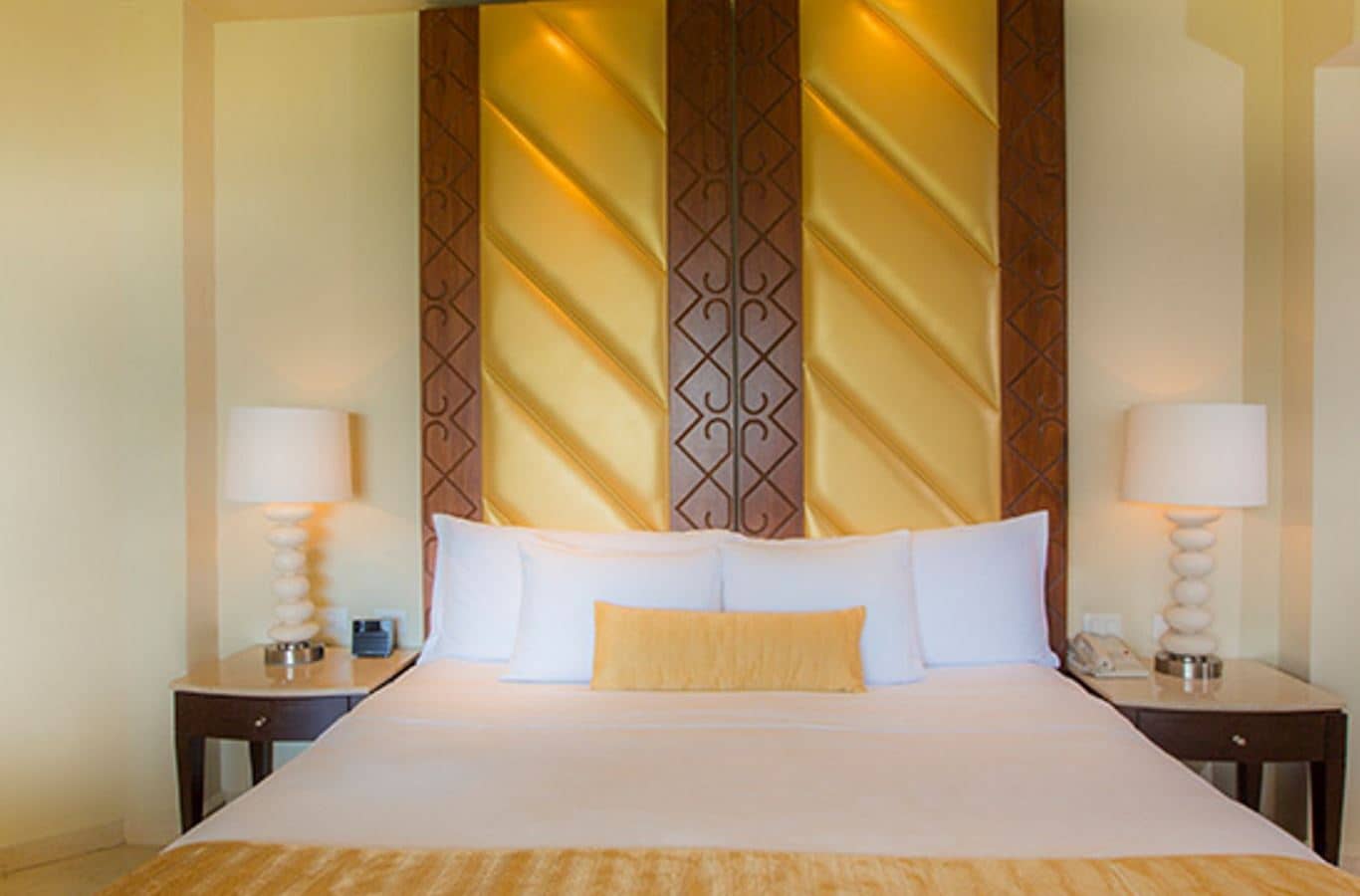 rooms-superior-deluxe-ocean-view