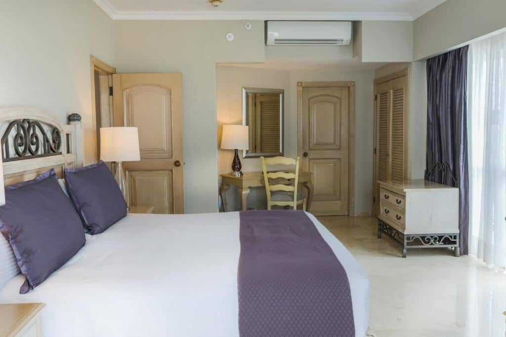 rooms-laguna-suite