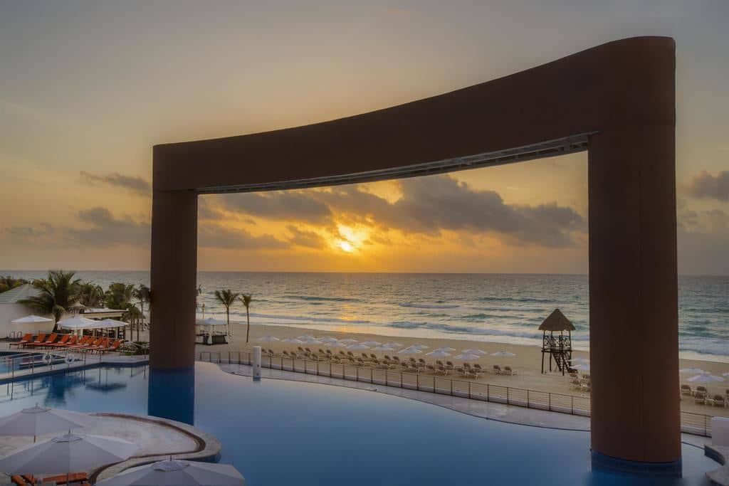 pools-outdoor-pool