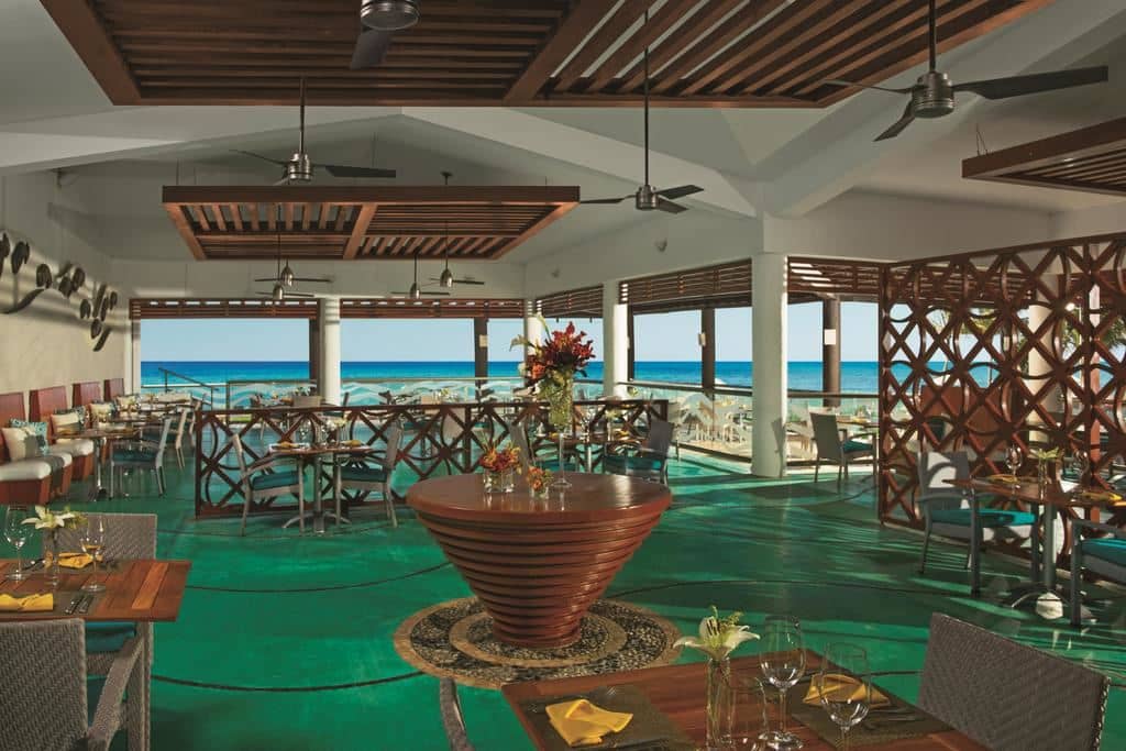 restaurants-castaways