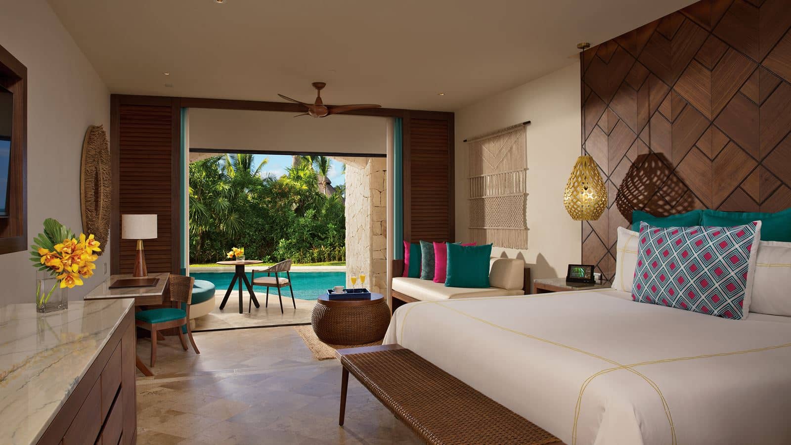 rooms-preffered-club-junior-suite-swim-out