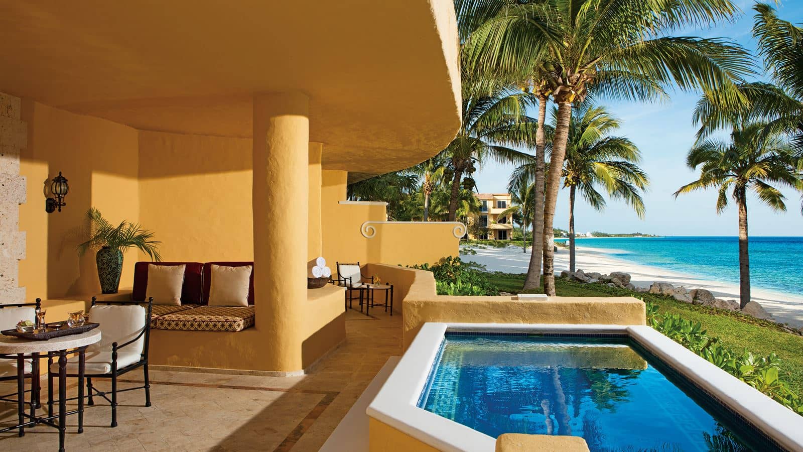 rooms-butler-ocean-front-two-bedroom-governor-suite