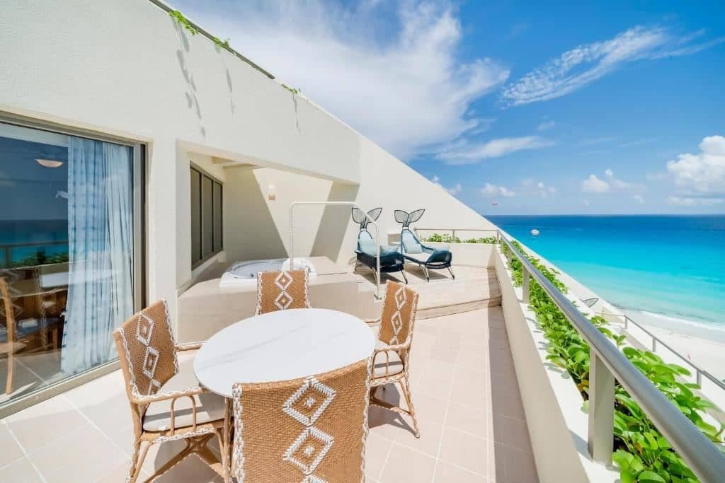 rooms-suite-ocean-front