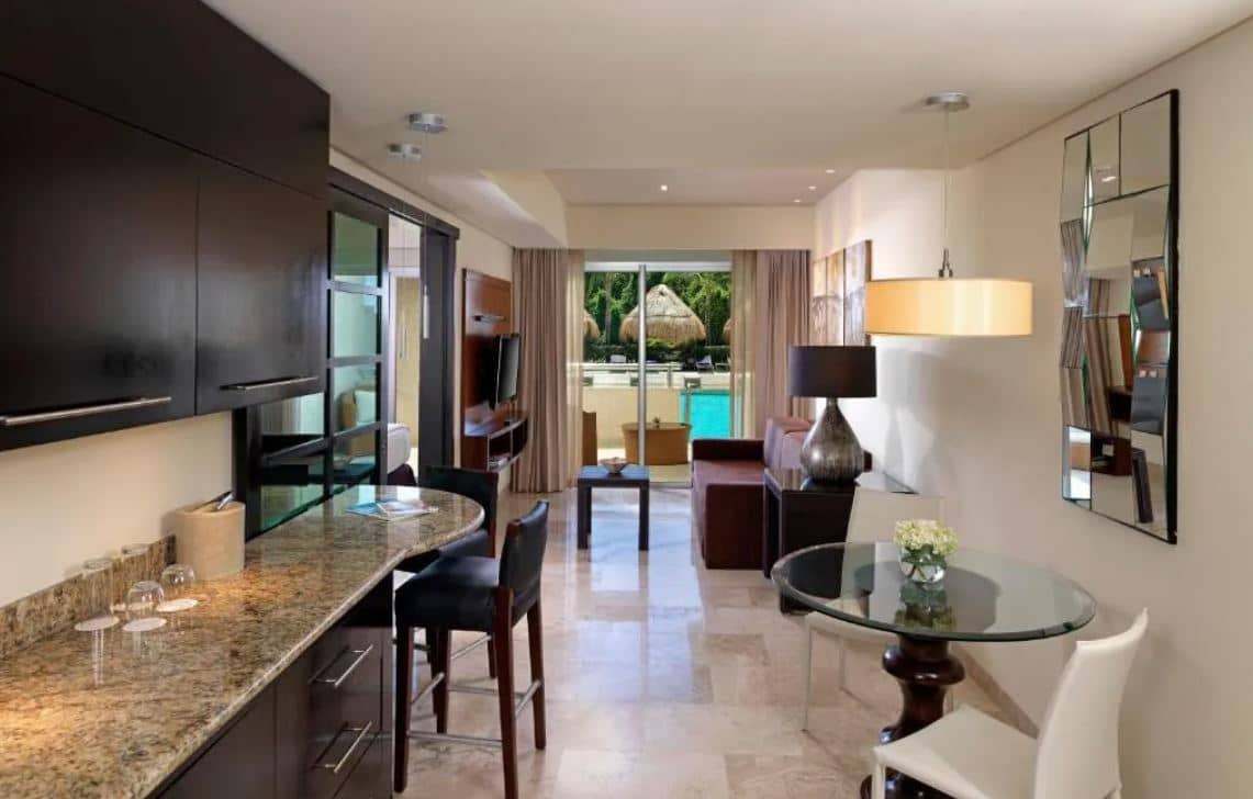 rooms-suite-nature-view