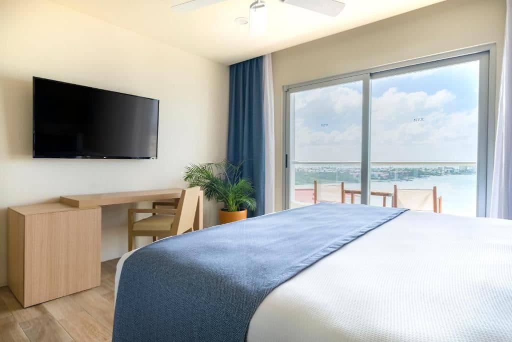 rooms-sunset-suite