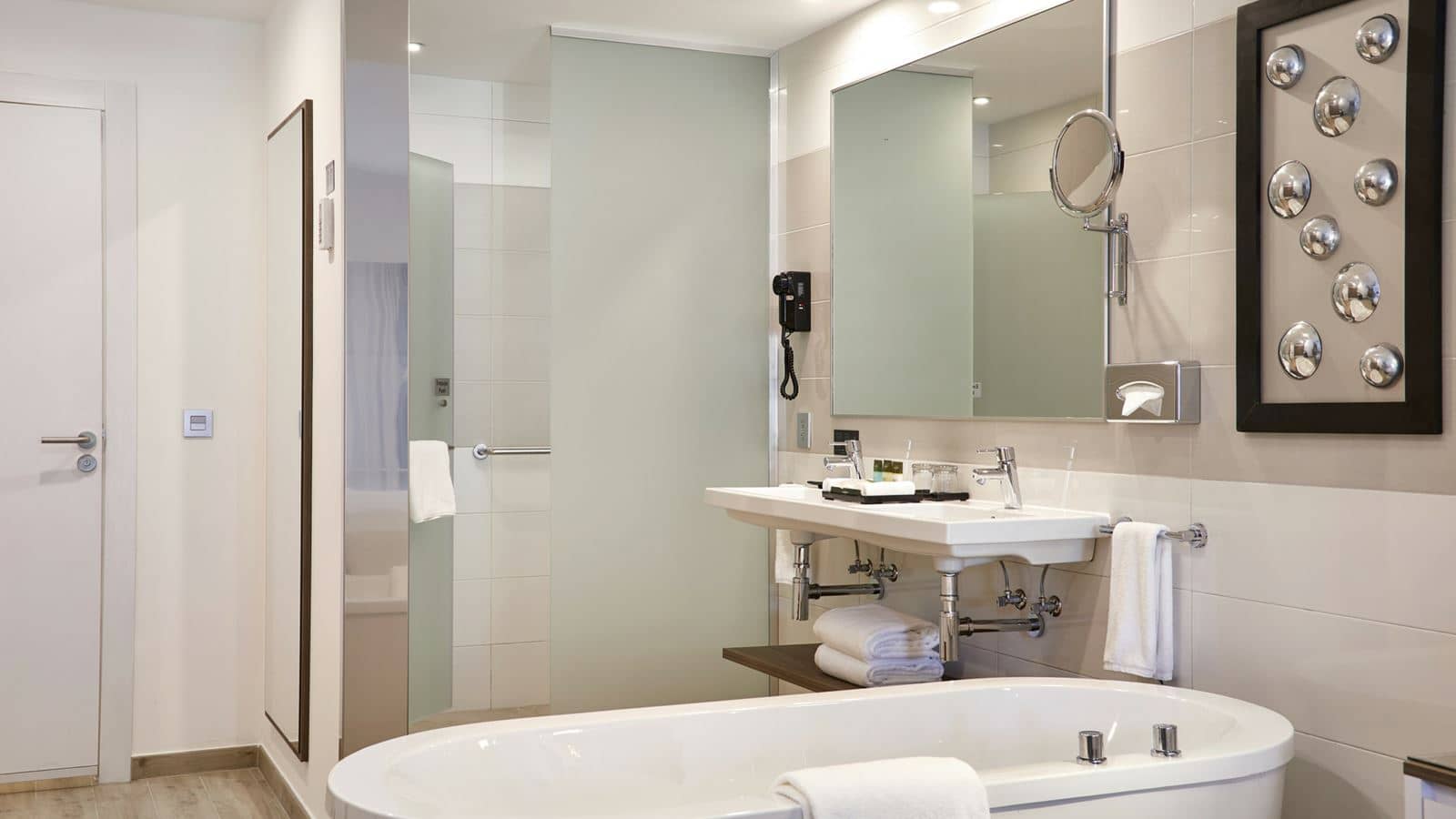 rooms-junior-suite-courtyard-view