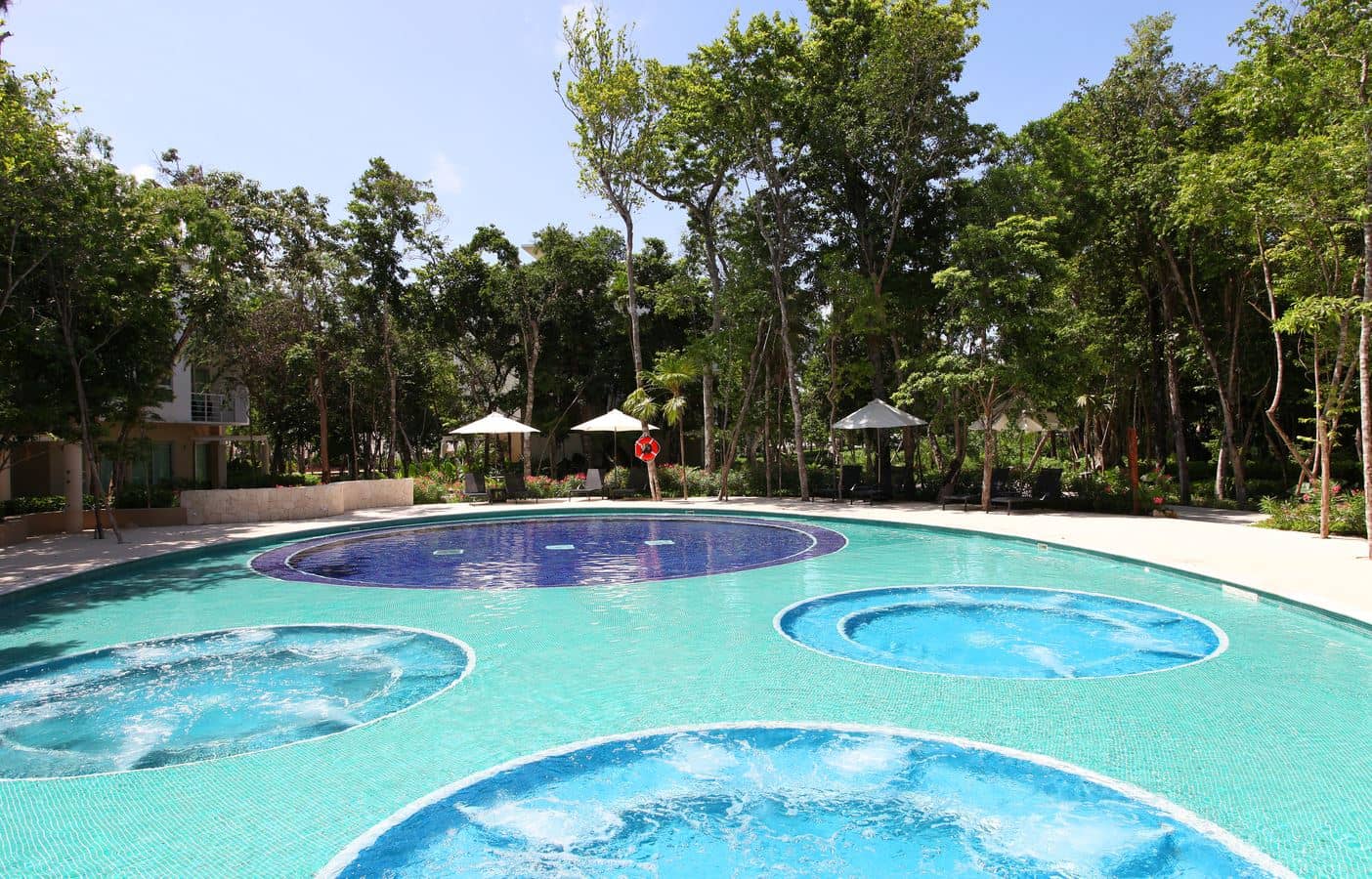 pools-outdoor-pool