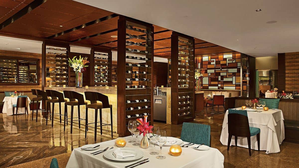 restaurants-bluewater-grill