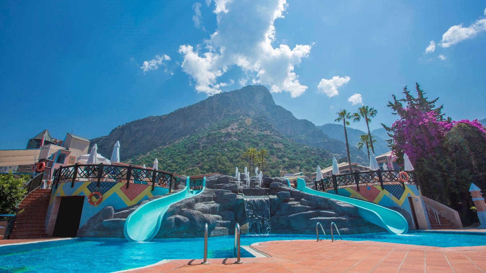 water-park-outdoor-pool