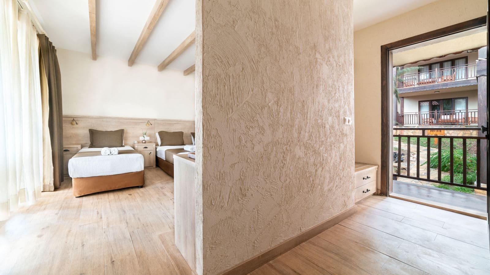 rooms-forest-suites