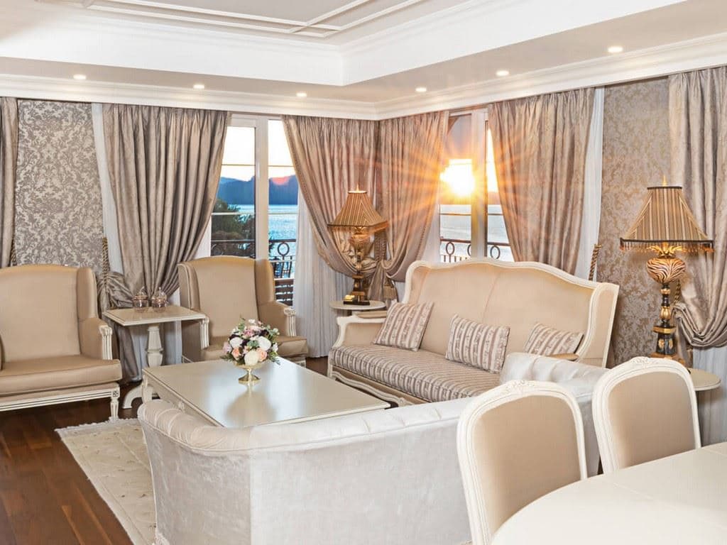 rooms-king-suite