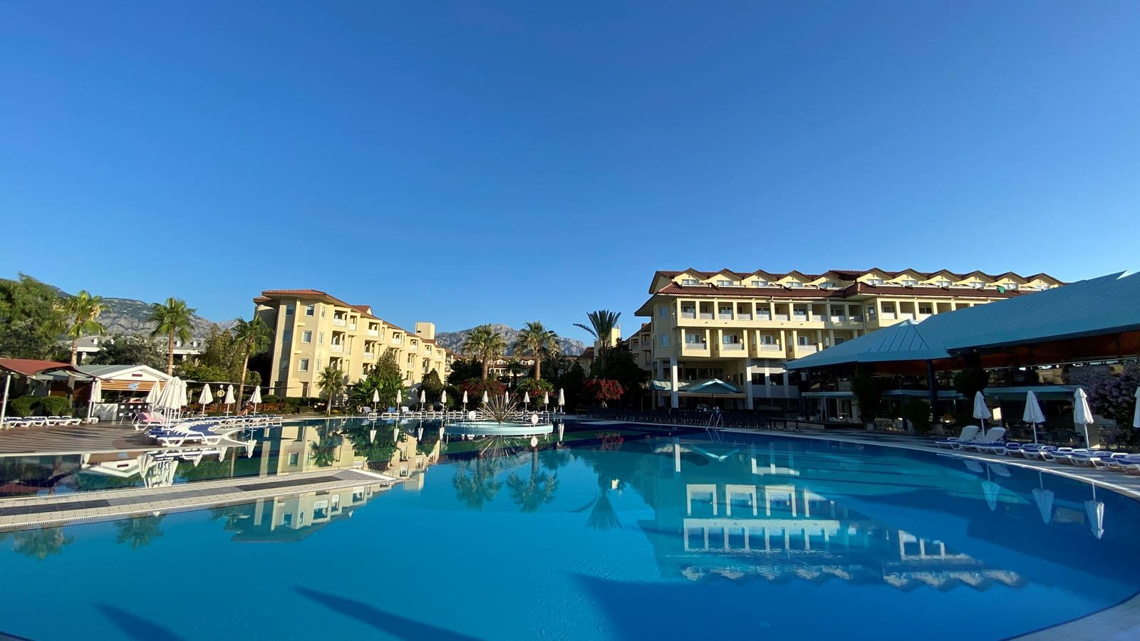 pools-outdoor-pool
