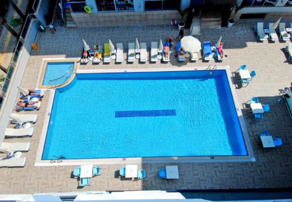 pools-outdoor-pool