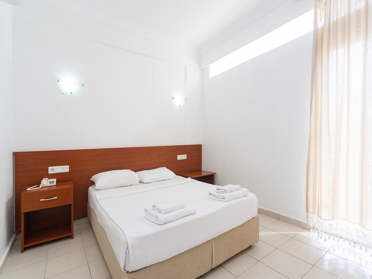 rooms-standard-room