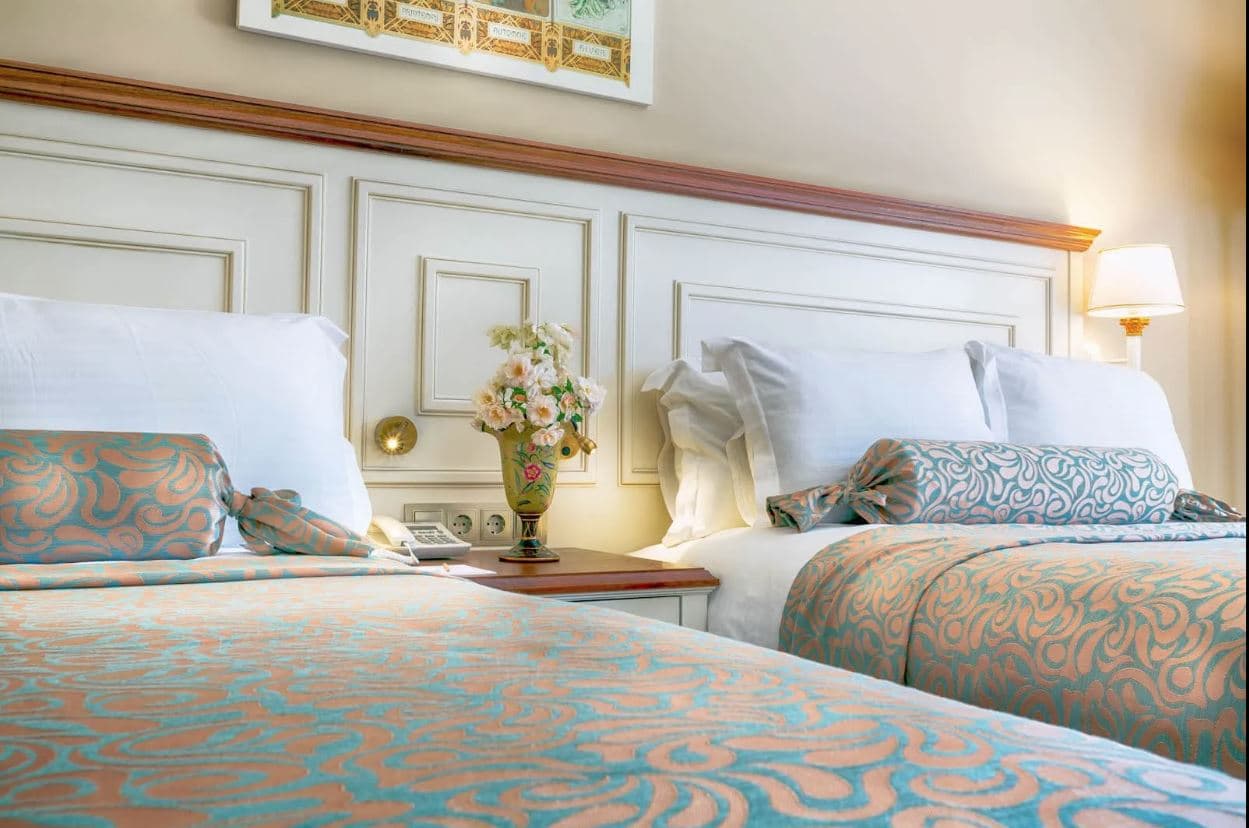 rooms-superior-room-french-balcony