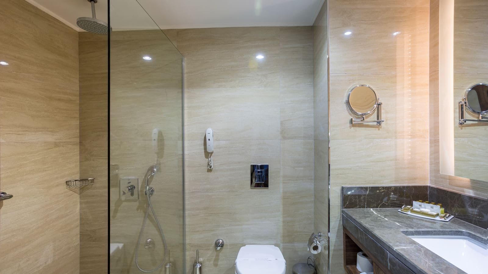 rooms-standard-room-land-view