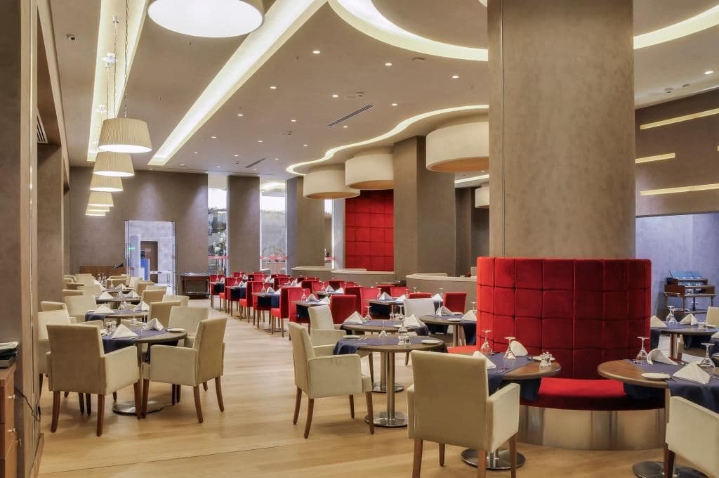 restaurants-restaurant