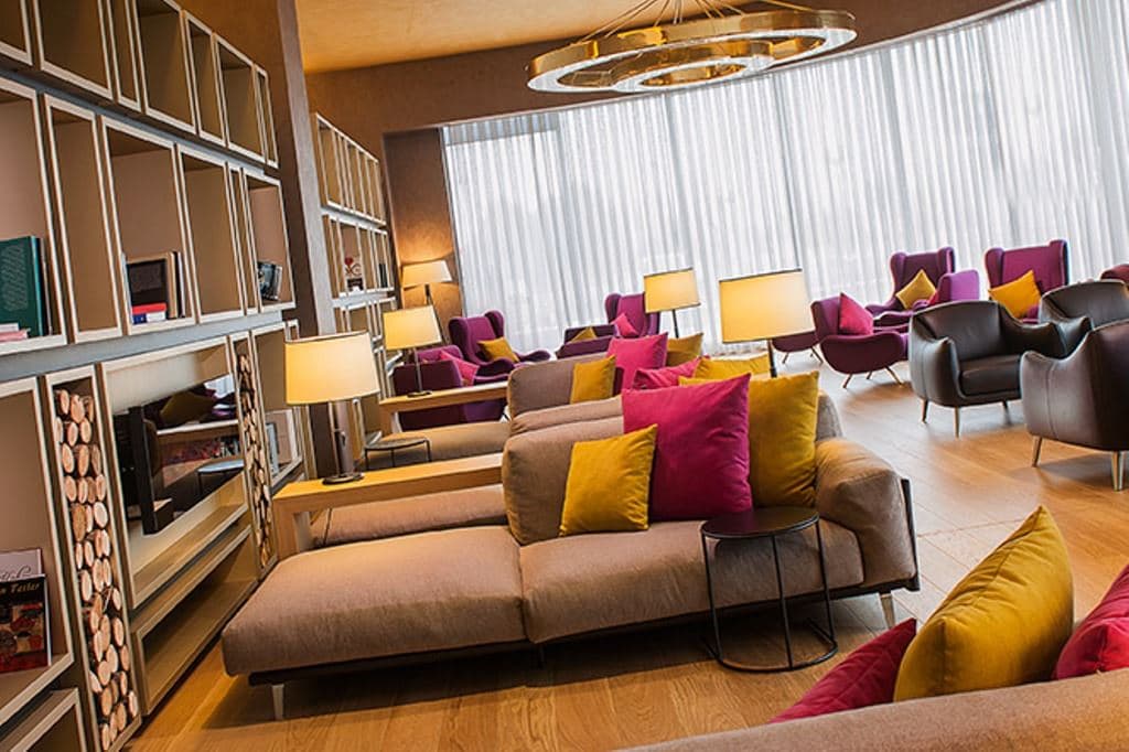 bars-bar-lobby