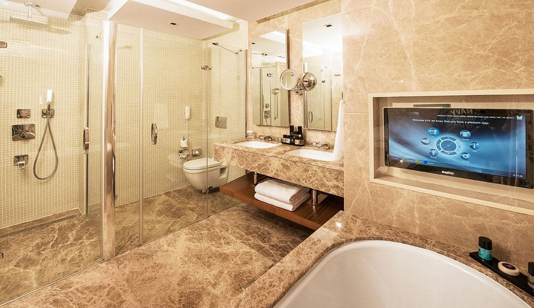 rooms-deluxe-room