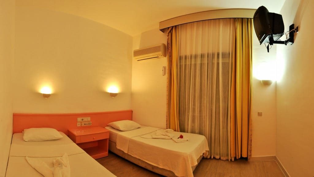 rooms-standard-room