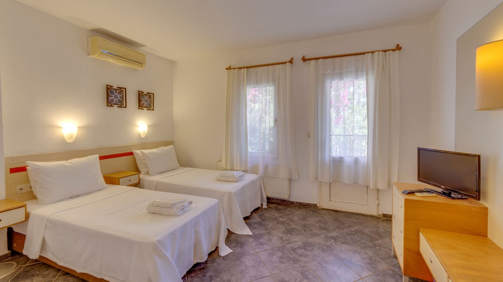 rooms-standard-room