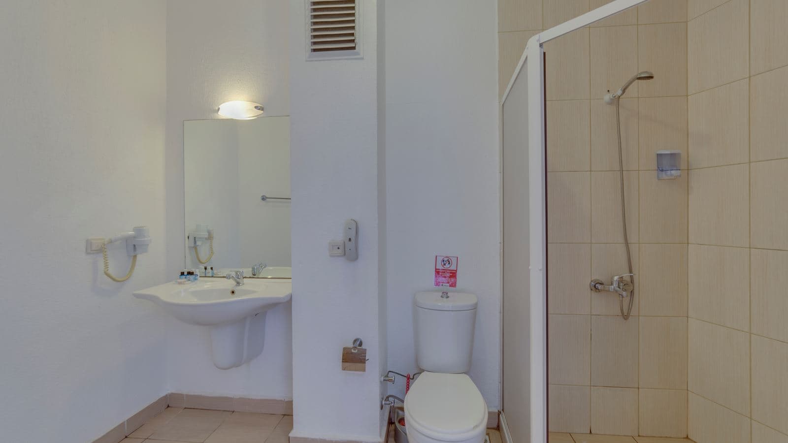 rooms-standard-room