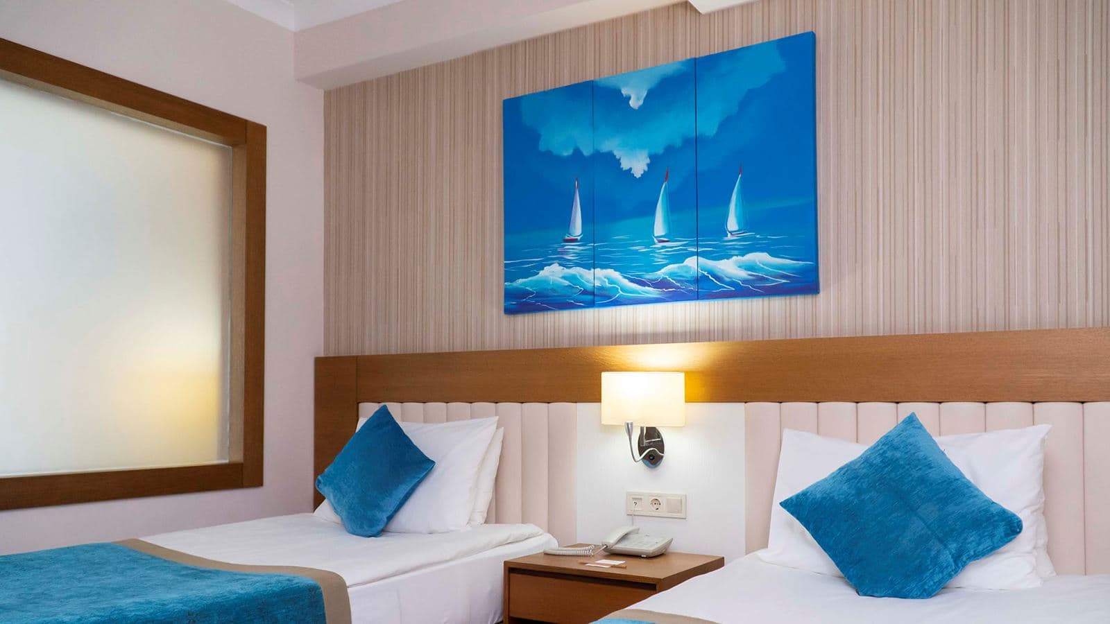 rooms-family-room