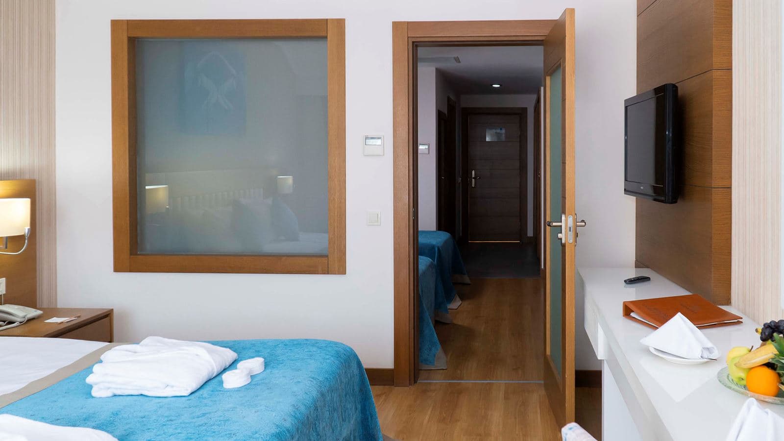 rooms-family-room