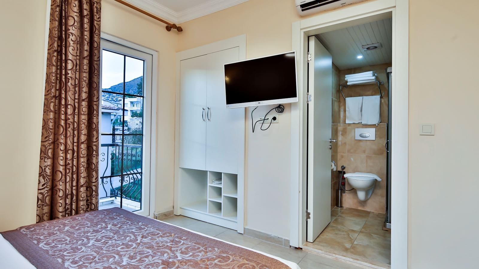 rooms-double-room-with-sea-view