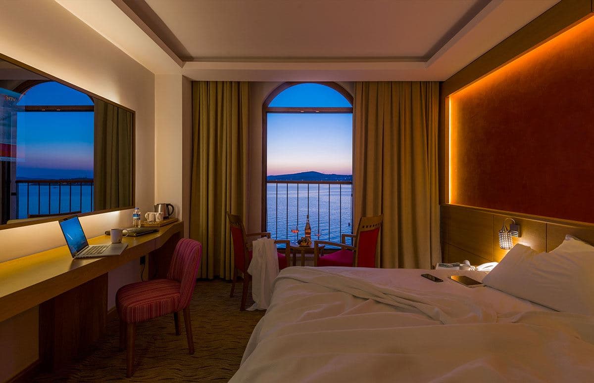 rooms-deniz-manzarali-oda