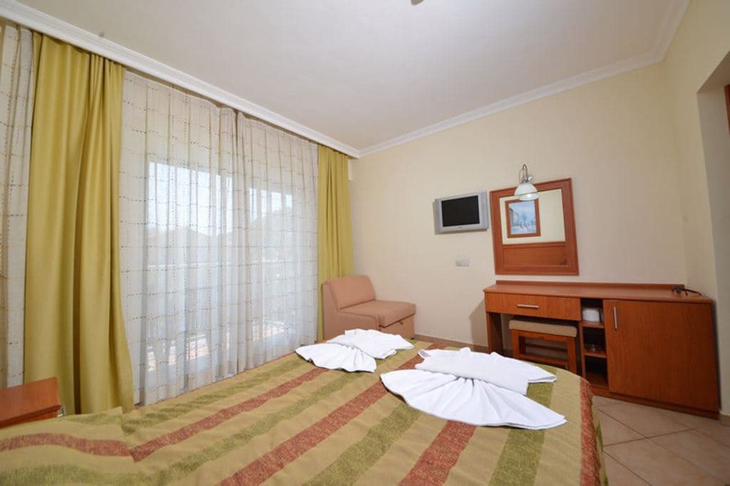 rooms-standard-room