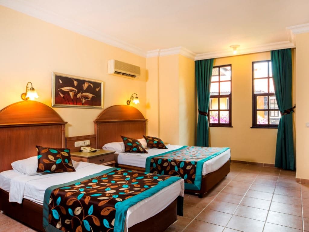 rooms-family-room