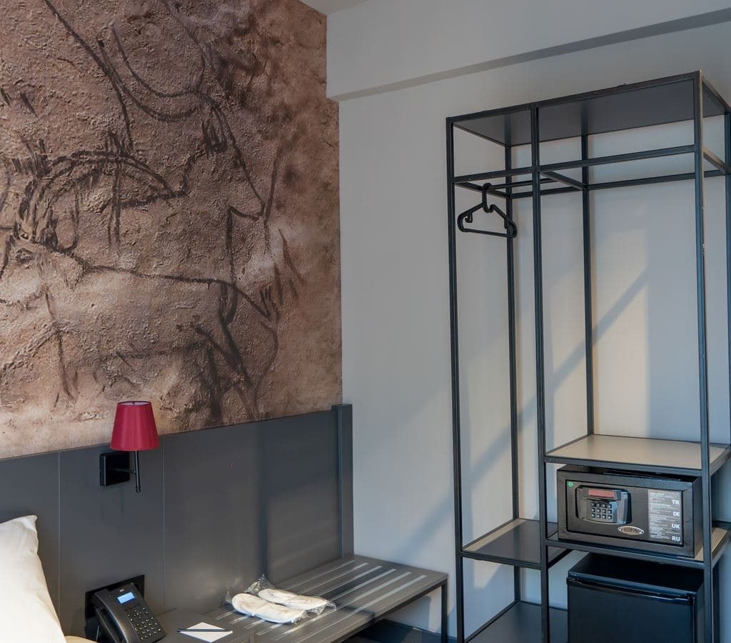 rooms-standard-room