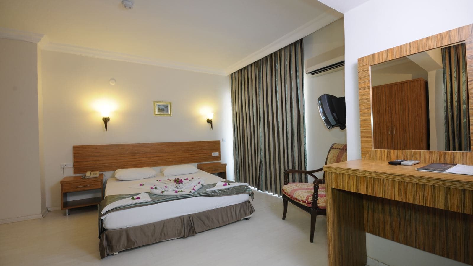 rooms-standard-room