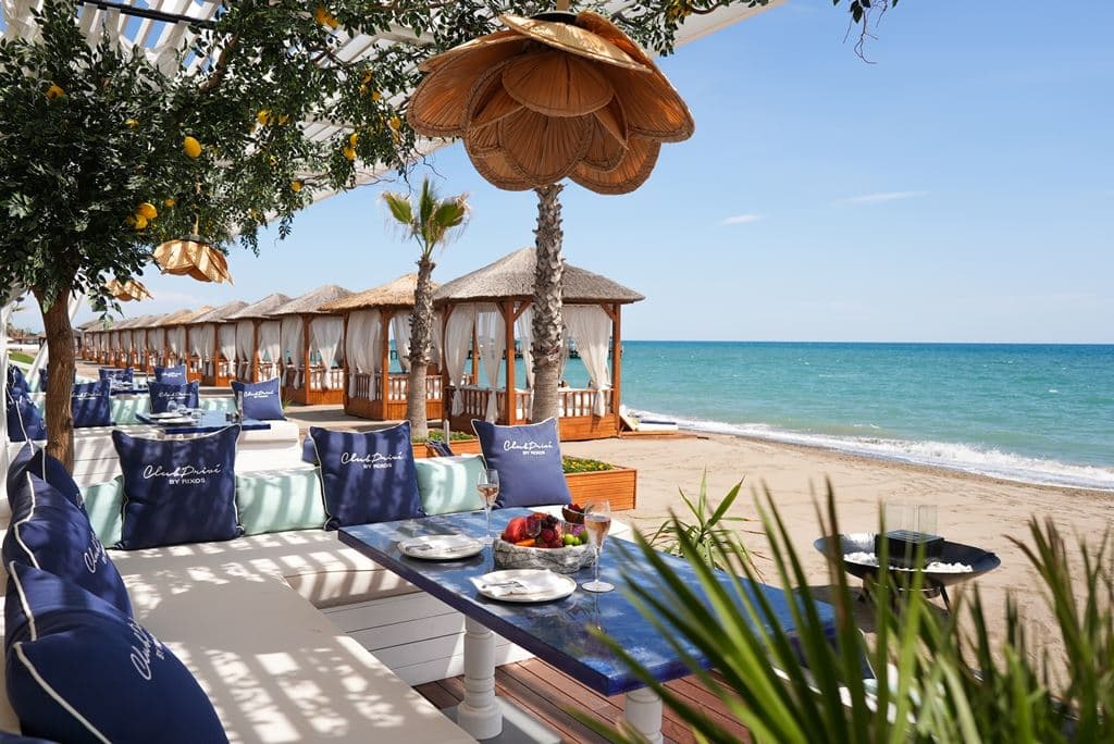 bars-beach-lounge