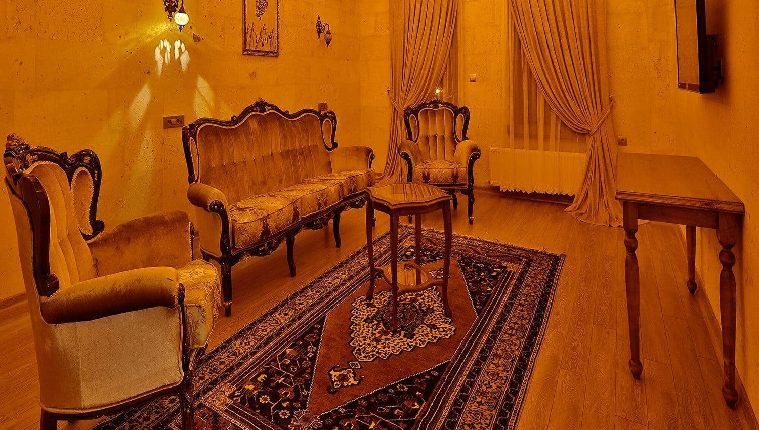 rooms-king-suite