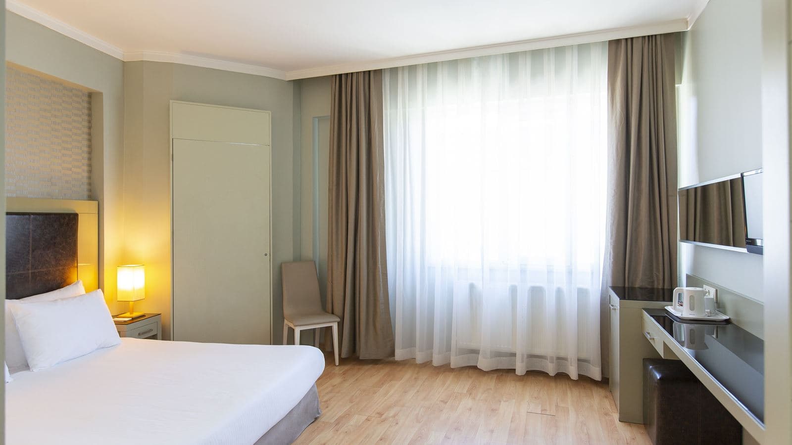 rooms-standard-room