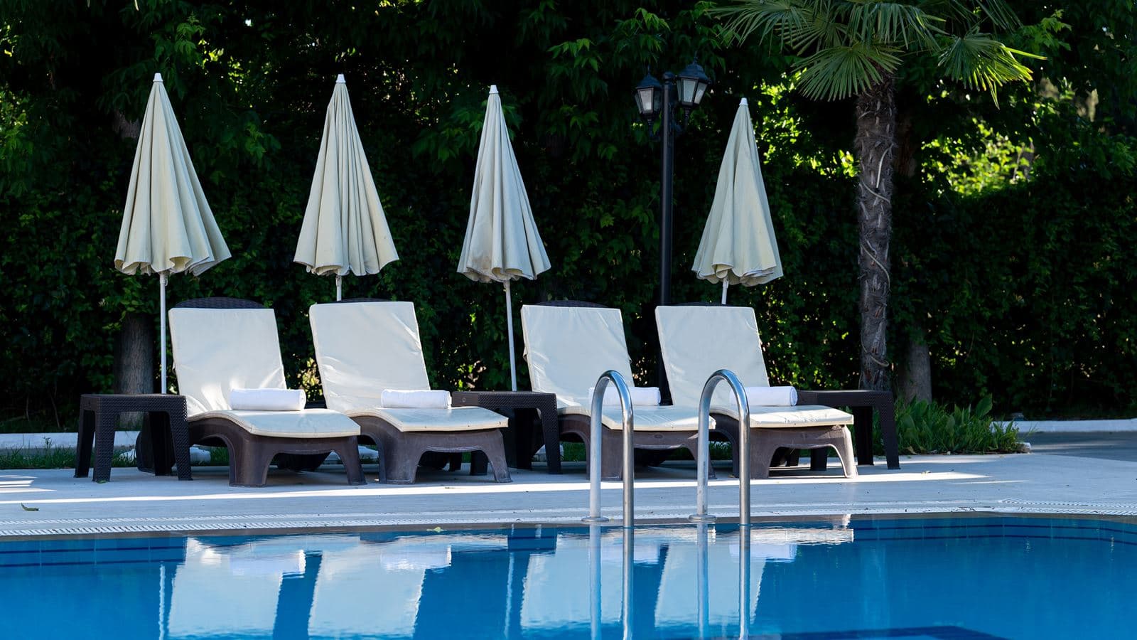 pools-outdoor-pool