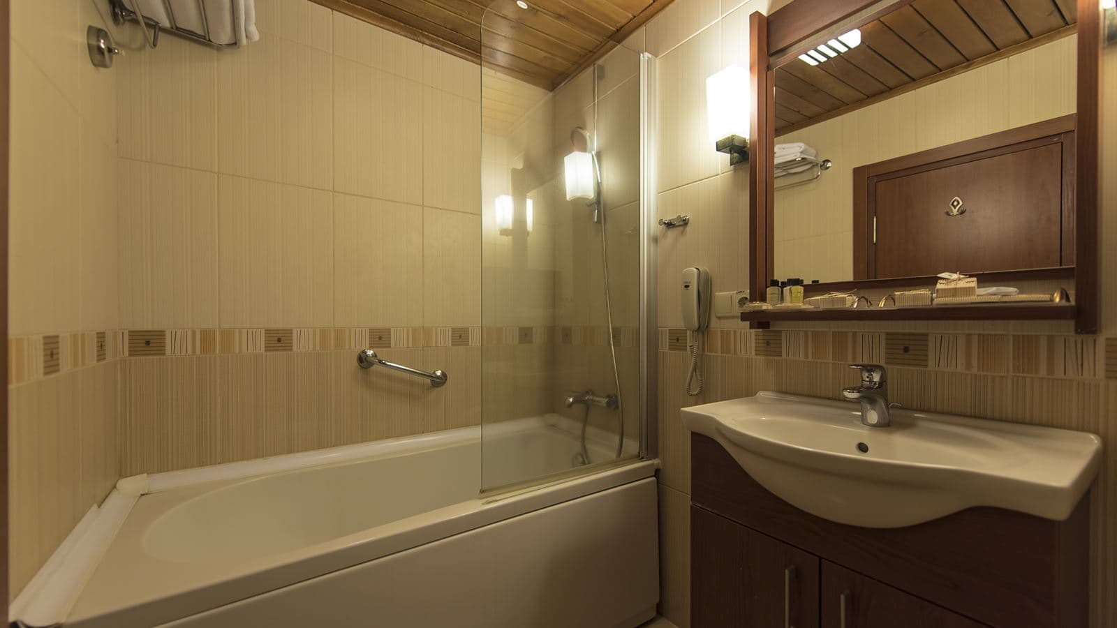rooms-standard-room