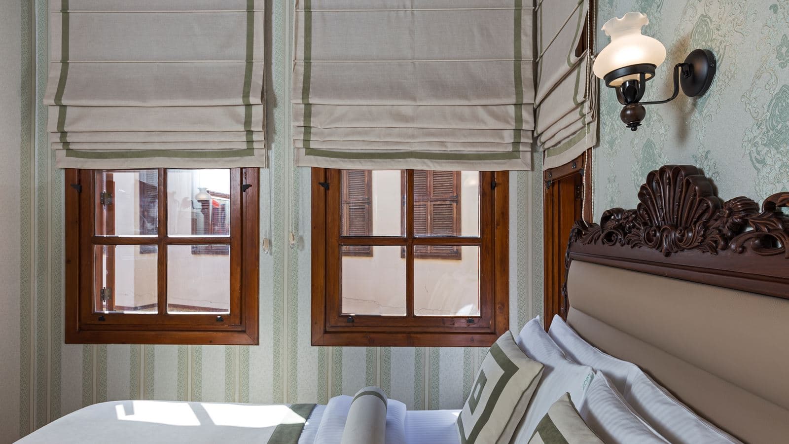 rooms-family-room