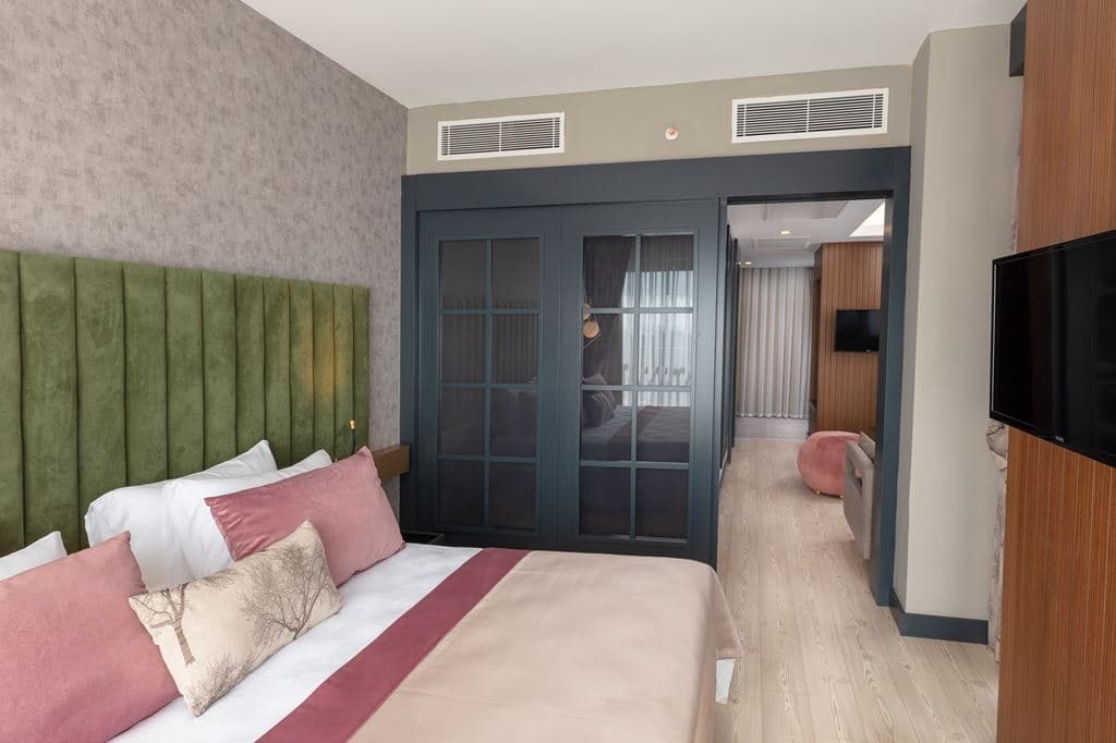 rooms-suite-room