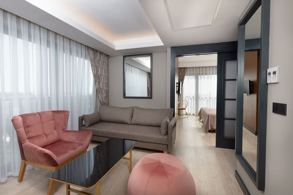 rooms-suite-room